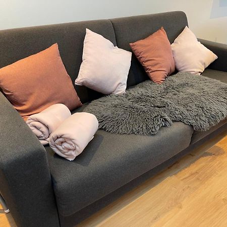 Gemuetliches Und Lichtdurchflutetes Penthouse Mit Sternenhimmelblick, Boxspringbett Und Terrasse - Gute Anbindung An Die Innenstadt Касел Екстериор снимка