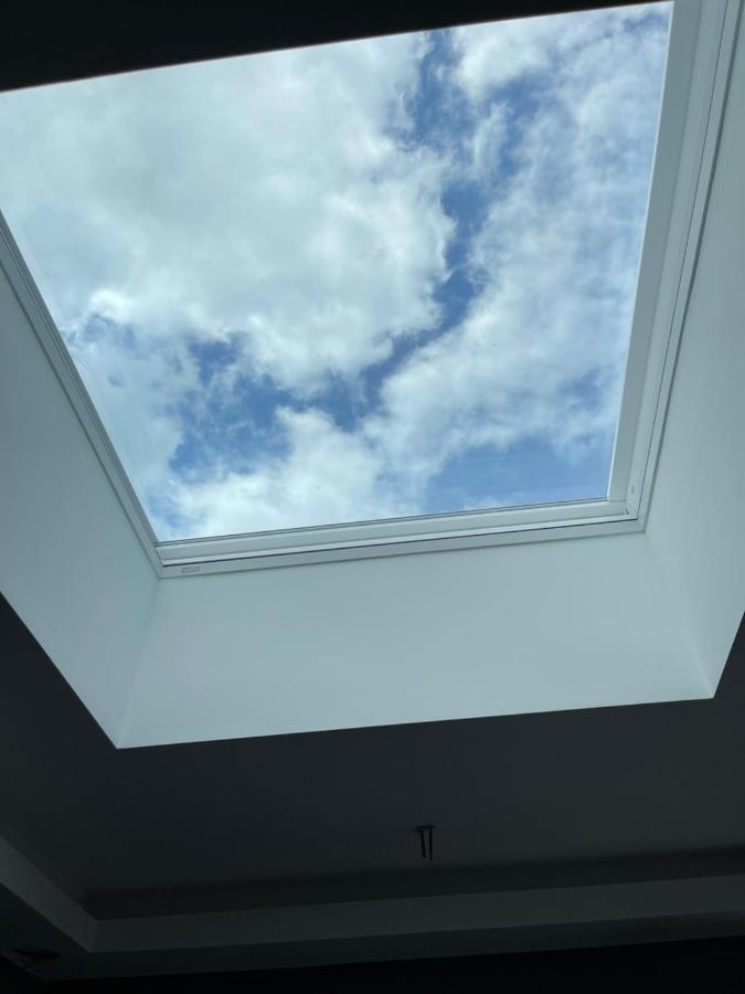 Gemuetliches Und Lichtdurchflutetes Penthouse Mit Sternenhimmelblick, Boxspringbett Und Terrasse - Gute Anbindung An Die Innenstadt Касел Екстериор снимка