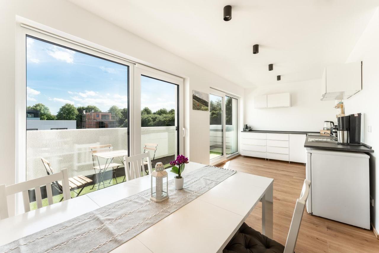 Gemuetliches Und Lichtdurchflutetes Penthouse Mit Sternenhimmelblick, Boxspringbett Und Terrasse - Gute Anbindung An Die Innenstadt Касел Екстериор снимка