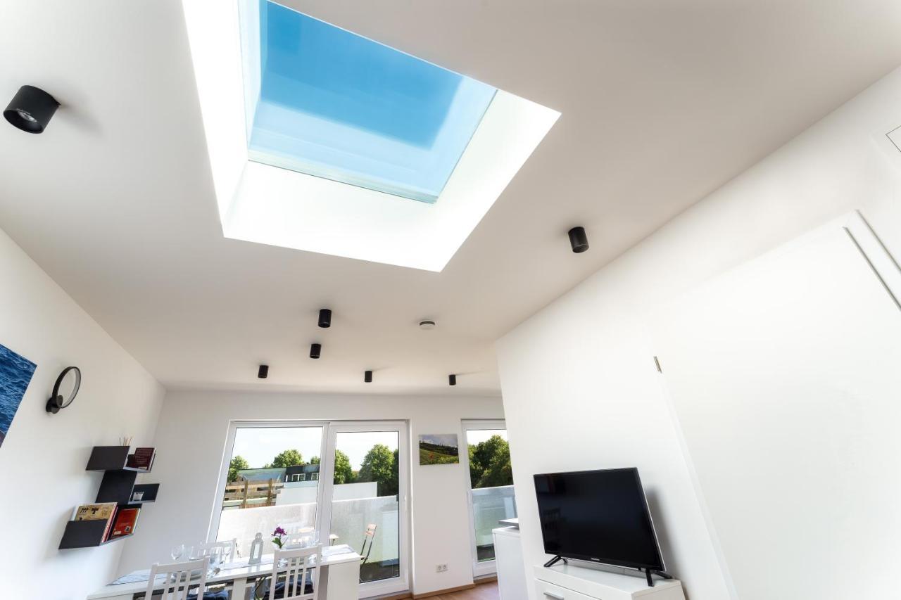 Gemuetliches Und Lichtdurchflutetes Penthouse Mit Sternenhimmelblick, Boxspringbett Und Terrasse - Gute Anbindung An Die Innenstadt Касел Екстериор снимка